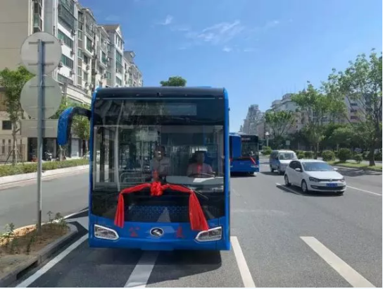 亚洲男人的天堂一区二区无码